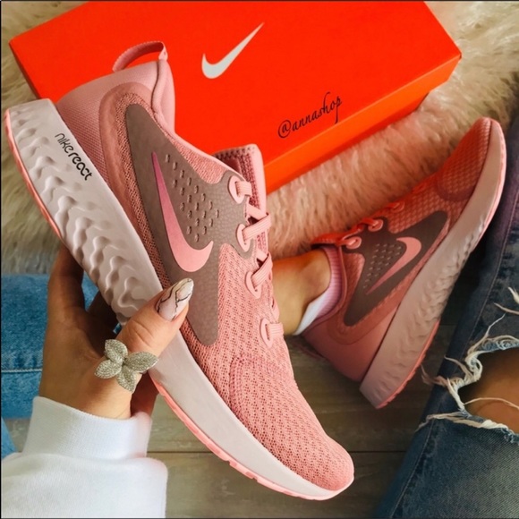 NWT Nike Legend React Pink - Picture 2 of 8